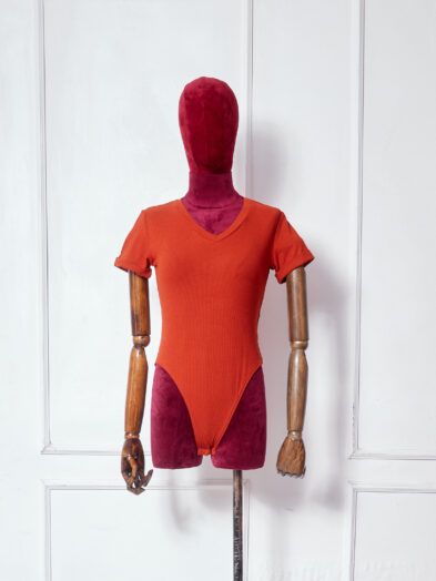 POG RUST RIB BONE VNECK BODYSUIT