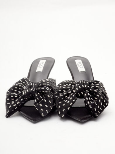 POG 135-5 BLACK STUDDED MEGA BOW MULES