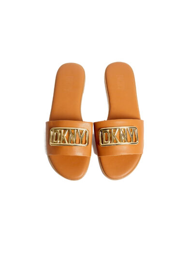 DKNY CAMEL ROUND TOE RECTA LOGO SLIPPERS