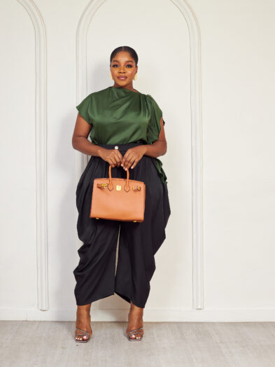 (2FOR40K)JODIE OLIVE SILK MONO DRAPE SLEEVE BLOUSE
